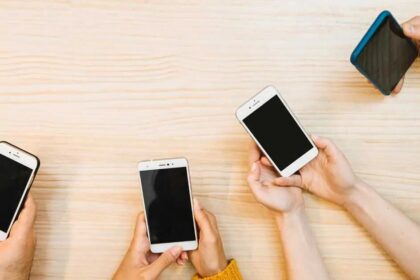 resolusi layar hp